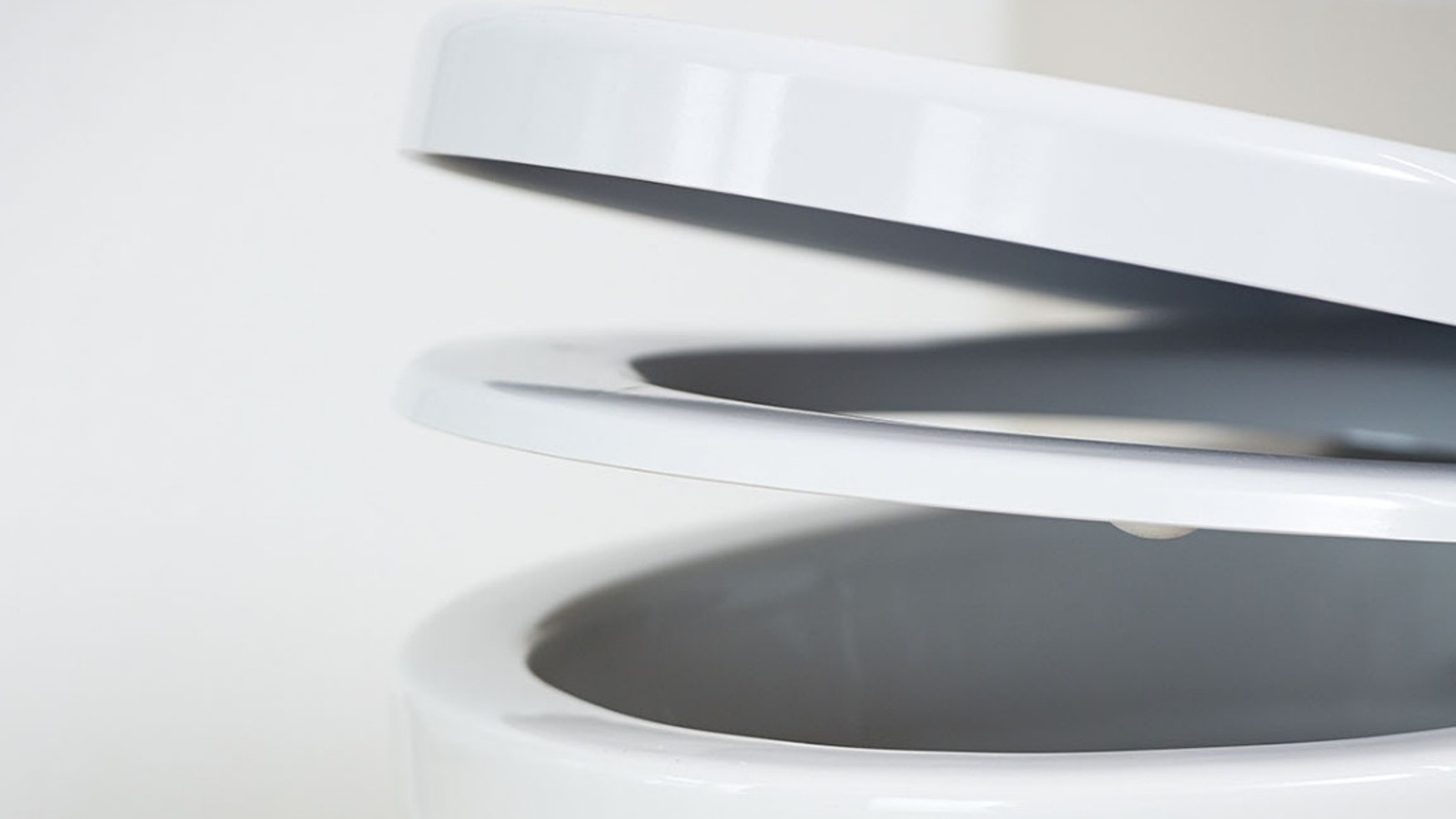 „Ifö“ WC puodo dangtis su švelniu uždarymu „Ifö“ WC puodo dangtis su švelniu uždarymu