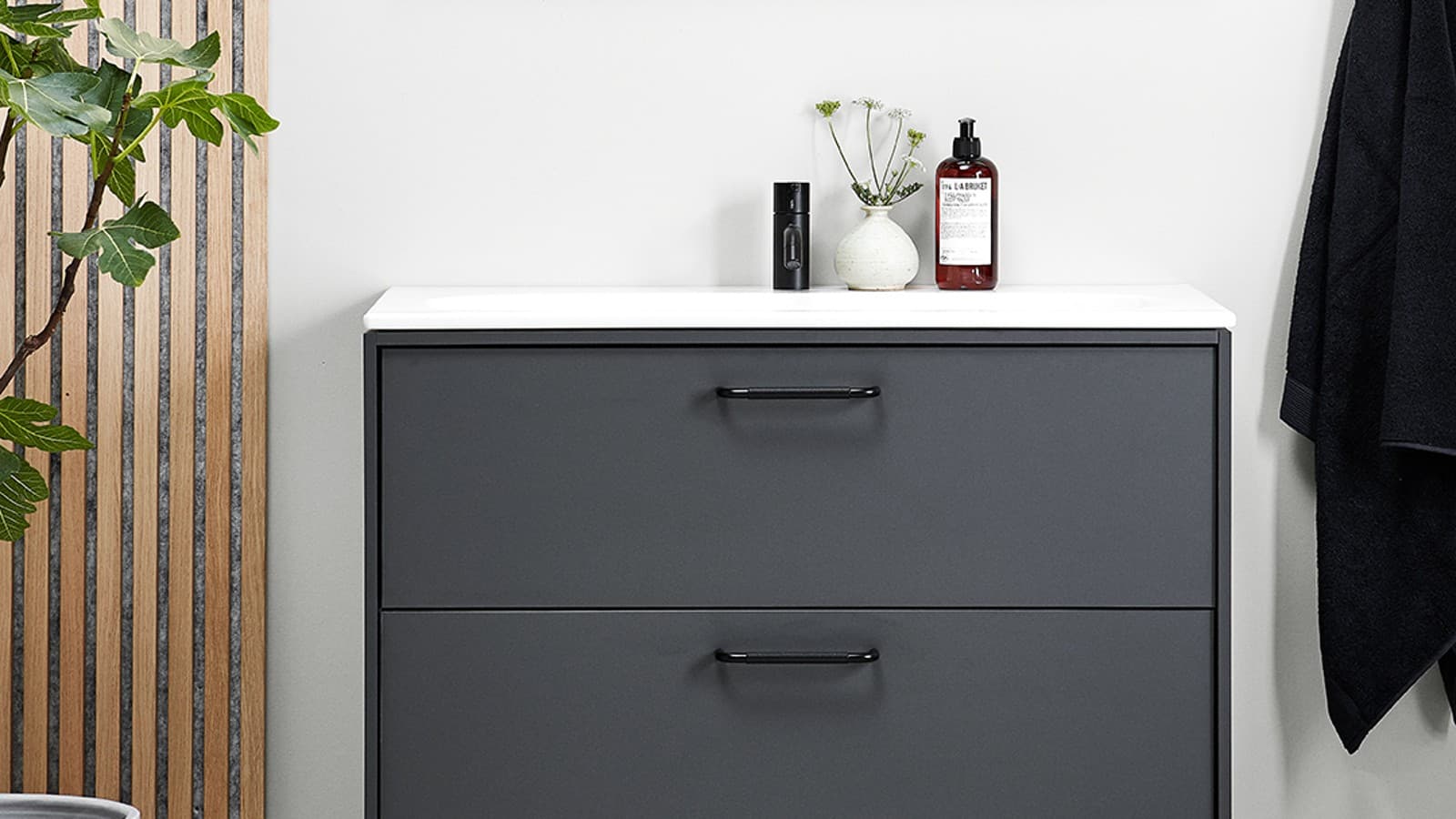 „Ifö Sense Art“ baldai „Ifö Sense Art“ baldai