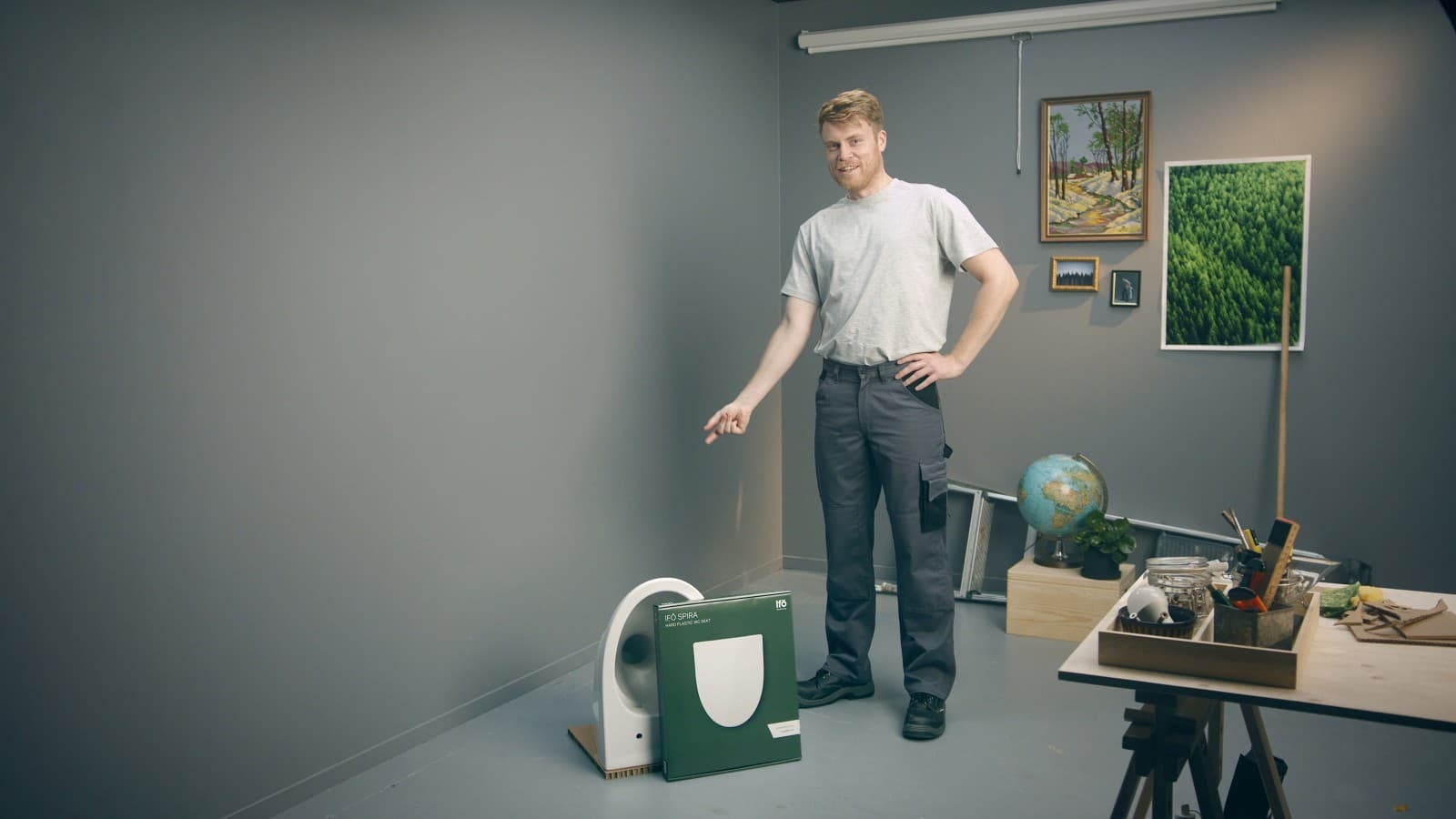 Toilet and seat in same package Toilet and seat in same package